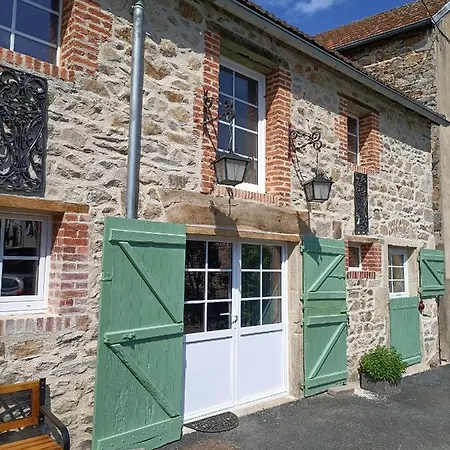La Grenouille Amoureuse Couette-café