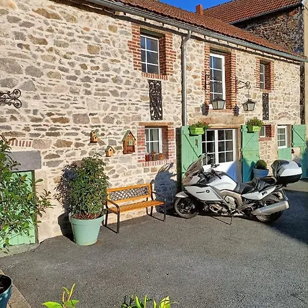 La Grenouille Amoureuse 3* Menat