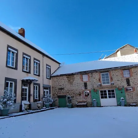 La Grenouille Amoureuse Bed & Breakfast *