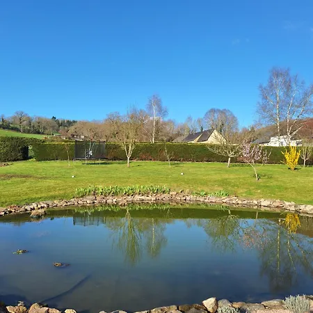 Bed & Breakfast La Grenouille Amoureuse Menat