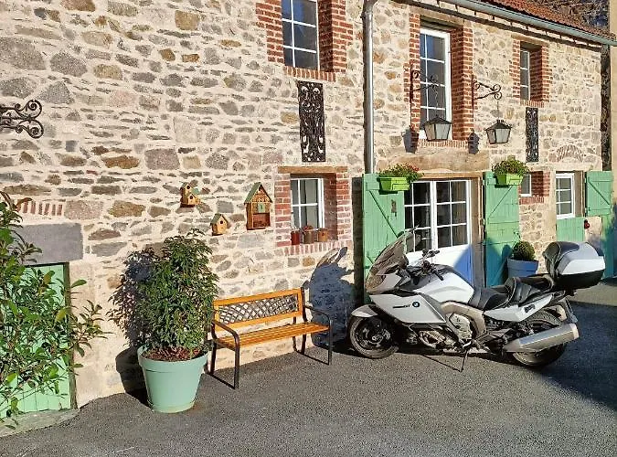 La Grenouille Amoureuse 3* Menat