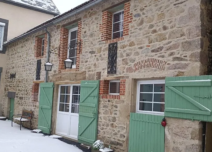 La Grenouille Amoureuse 3*